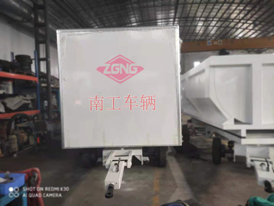 1673077571381845.jpg 箱式拖車垂直尾板I.jpg