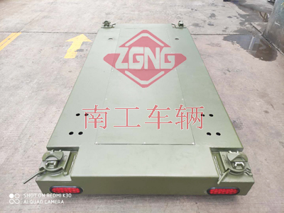 1675817909462816.jpg 2.5噸遙控電動(dòng)拖車I.jpg