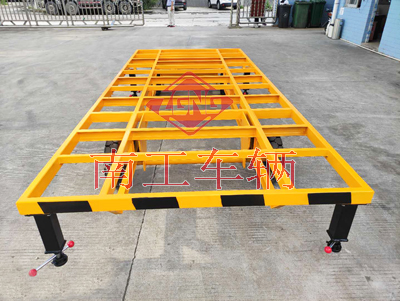 1675904936956181.jpg 3噸帶螺紋支腿骨架式平板拖車1I.jpg