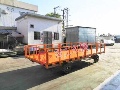 1675990542359162.jpg 5噸護(hù)欄型平板拖車 全掛車3I.jpg