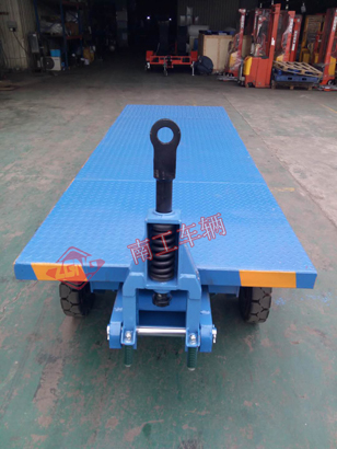 1676423483808458.jpg 4噸藍(lán)色平板小拖車全掛式2I.jpg