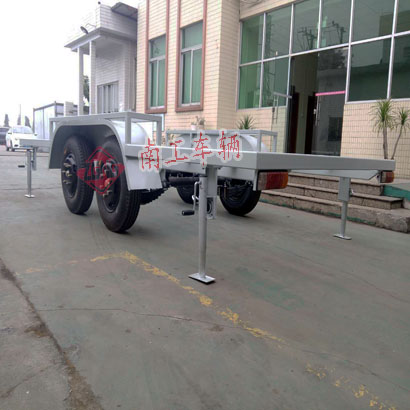 1676512185364111.jpg 4噸骨架式全掛平板車(chē)3I.jpg