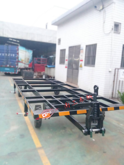 1676681694793771.jpg 4噸帶螺紋支腿骨架式平板拖車1I.jpg