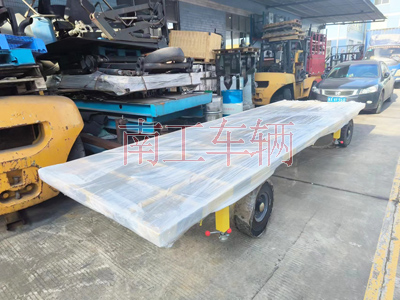 1721792840919242.jpg 4噸骨架式平板拖車5I.jpg