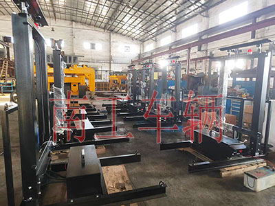 1758176273297022.jpg 交通指示屏升降工具車4I.jpg